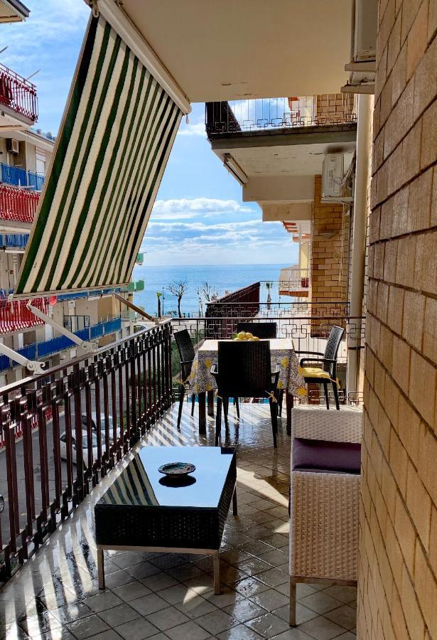 Holiday Home Amalfi Coast Maiori Bagian luar foto