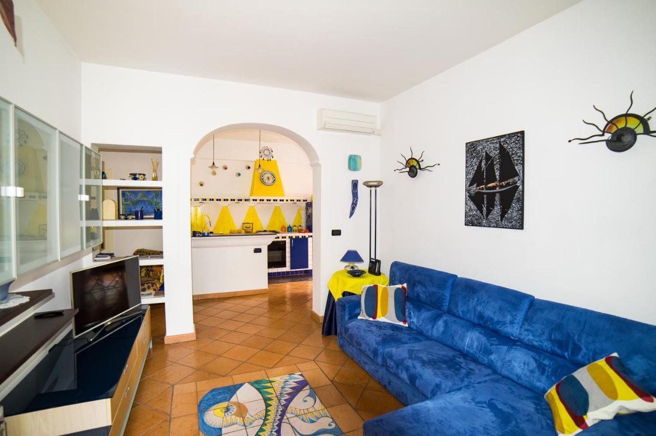 Holiday Home Amalfi Coast Maiori Bagian luar foto